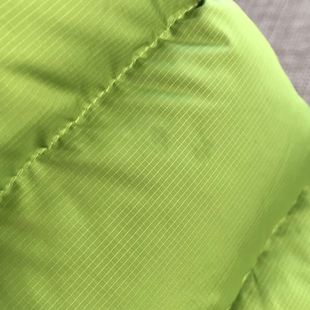 Patagonia Hi Loft Puffer Vest (kids' size S) - Picture 11 of 12